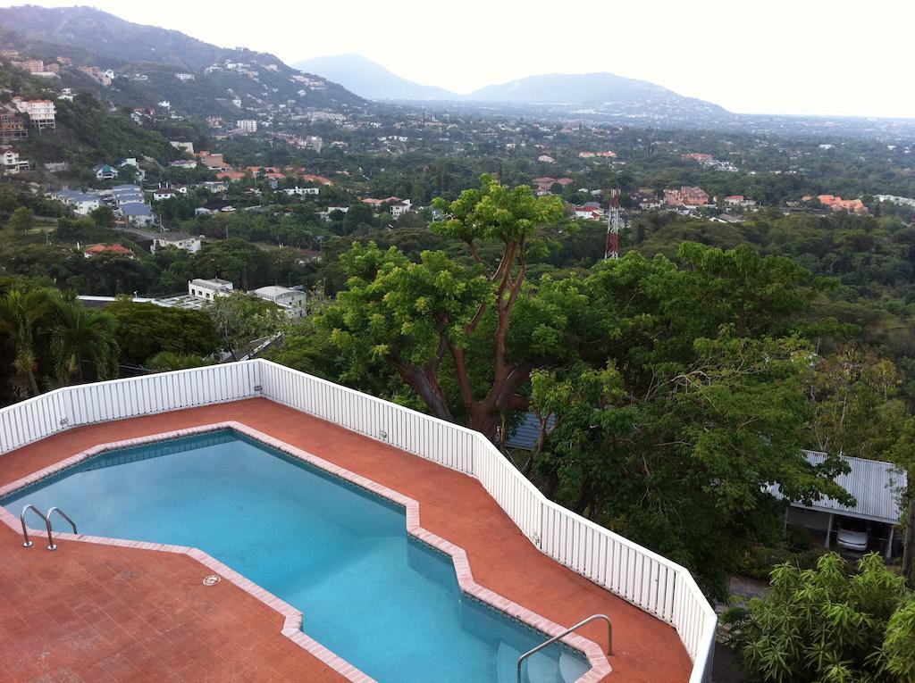 Hill Top Kingston Jamaica Exterior foto